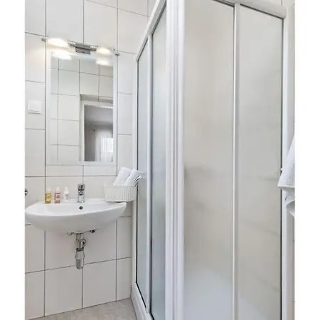 Apartament Mil Eti *